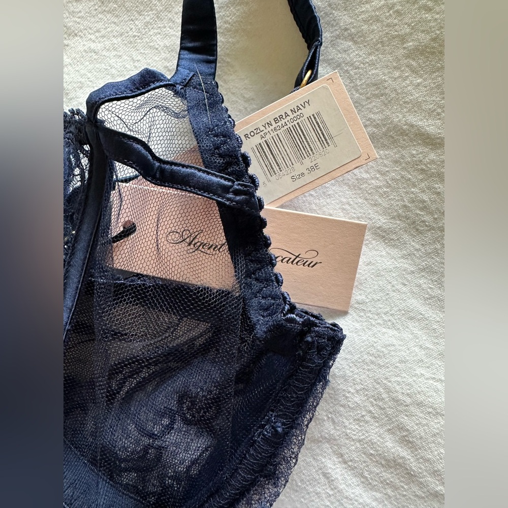NWT Agent Provocateur Rozlyn Navy Balconette and Garter Thong Set 38E & 6 Rare - Picture 11 of 17